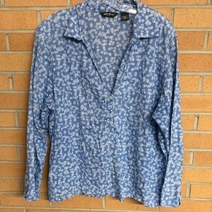 Eddie Bauer Blue Floral Button-Front Shirt